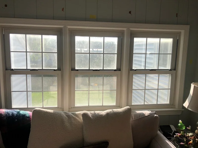 This triple double hung lets in alot of cold air